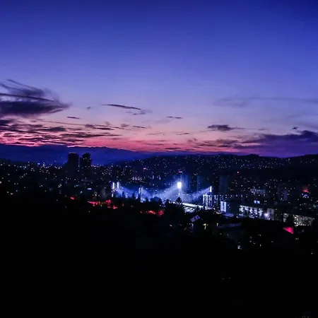 Гостьовий будинок Harmony - Panoramic View & Free Parking 3*